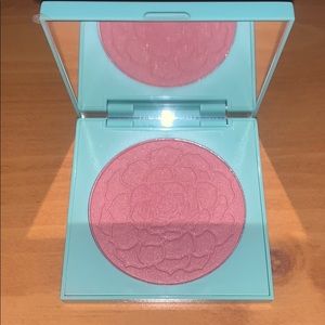 Whole Nine Yards Colourpop pressed powder blush